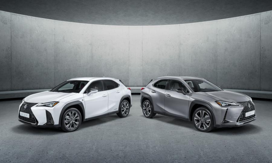  Lexus UX200 2018 года  (WW) (фото 9 из 11)